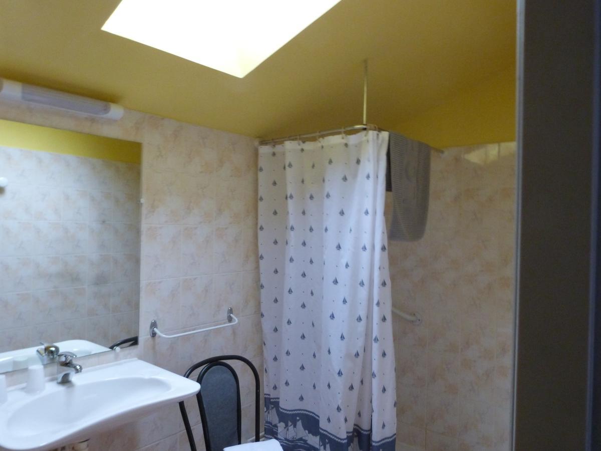Leader Hotel Foucherans  Εξωτερικό φωτογραφία