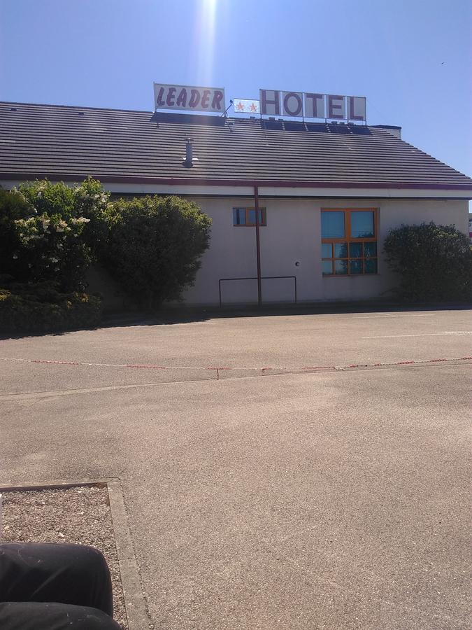 Leader Hotel Foucherans  Εξωτερικό φωτογραφία